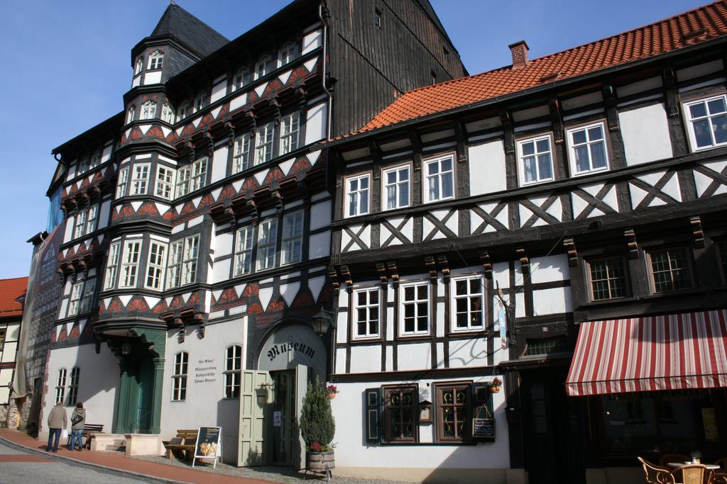 Hotel Garni Weisses Ross Stolberg i. Harz Екстериор снимка