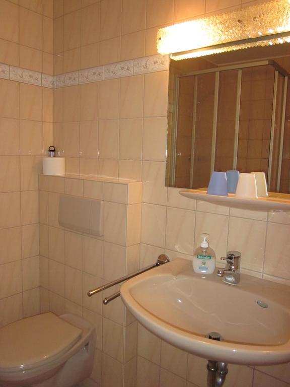 Hotel Garni Weisses Ross Stolberg i. Harz Стая снимка