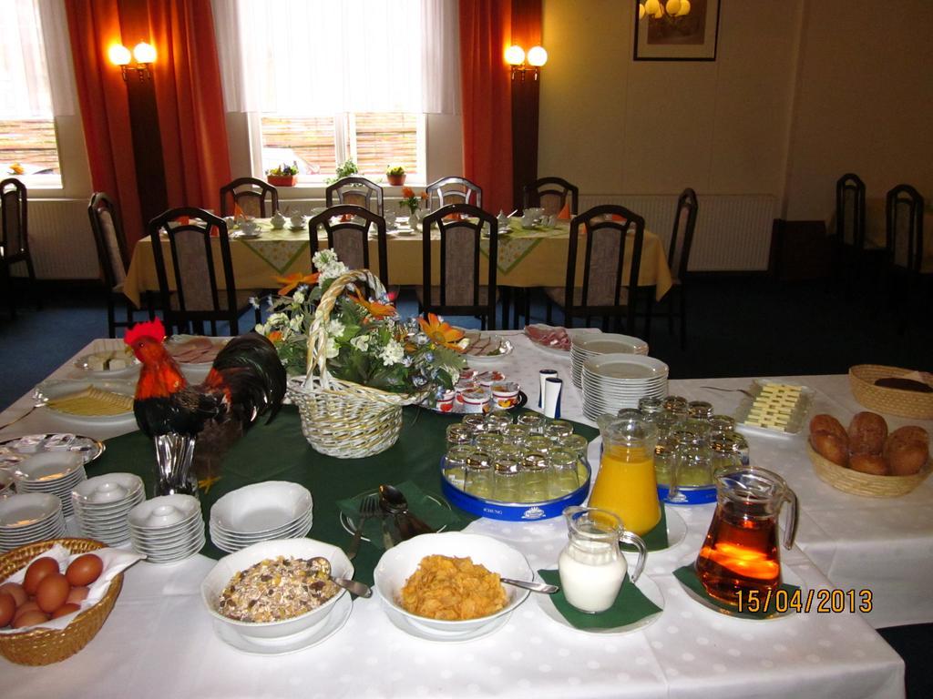 Hotel Garni Weisses Ross Stolberg i. Harz Екстериор снимка